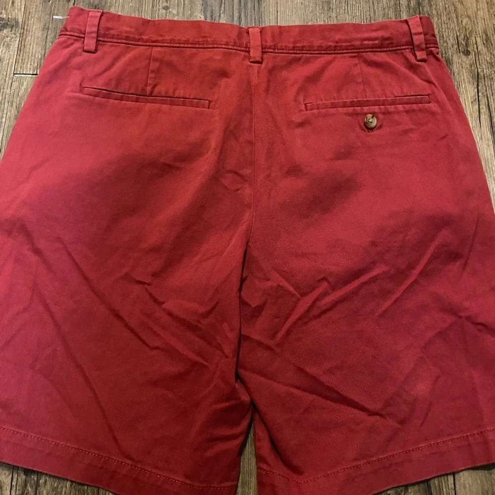 Banana Republic Men's Red Flat Front Shorts